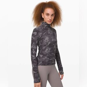 Lululemon outrun the elements half zip